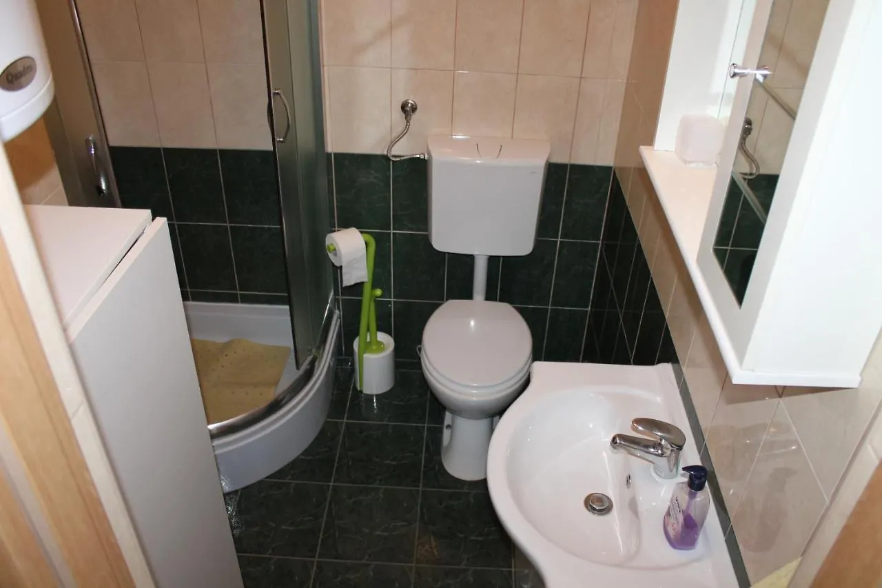 Apartman Lucin Apartment Preko